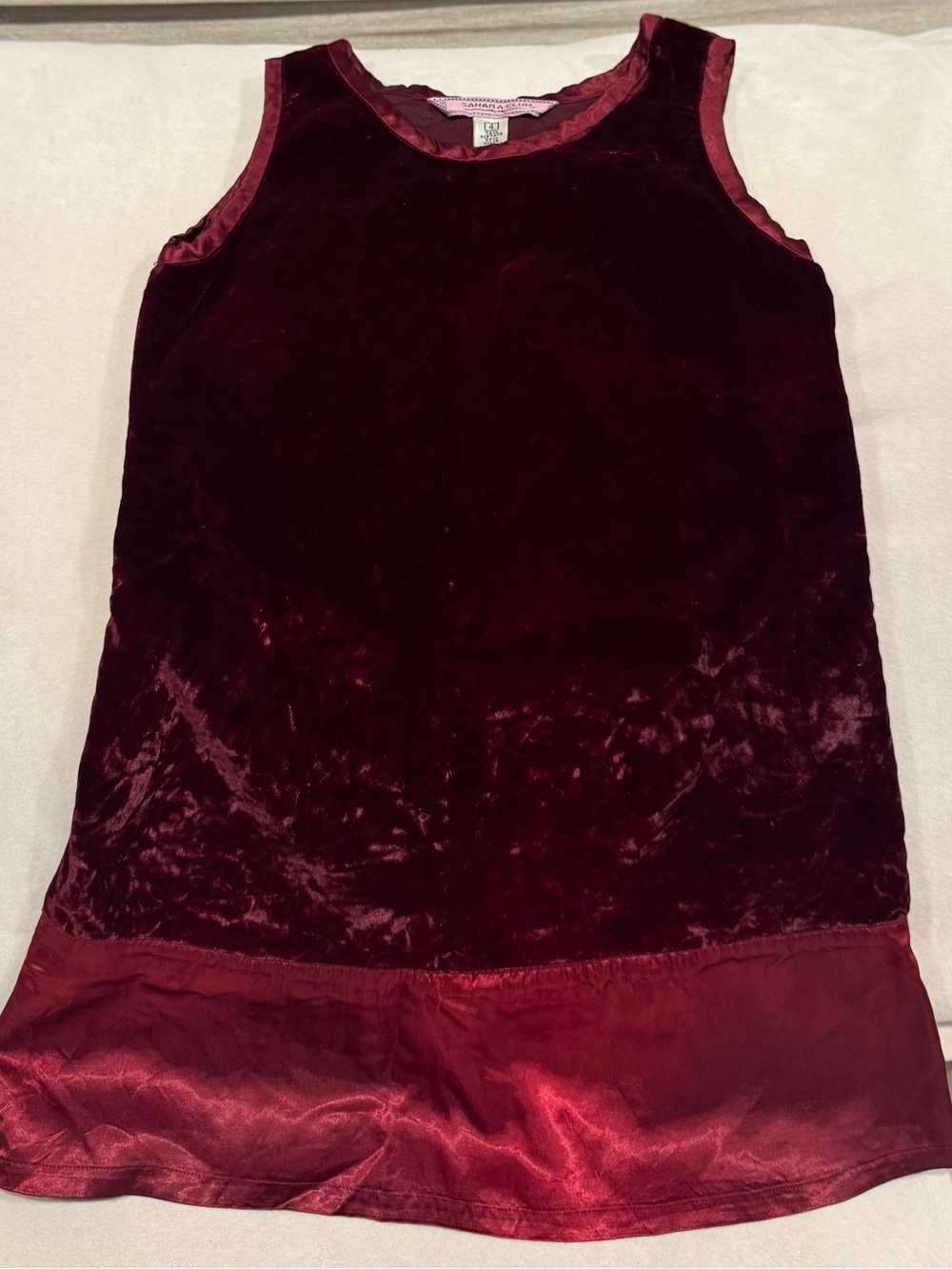 Vintage Sahara Club Velvet Satin Trim Sleeveless Nightdress in Burgundy